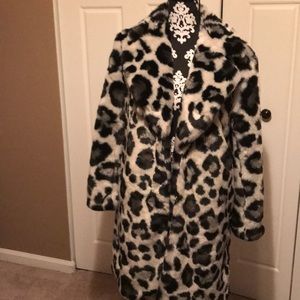 MICHAEL KORS
Leopard Faux-Fur Jacquard  XS